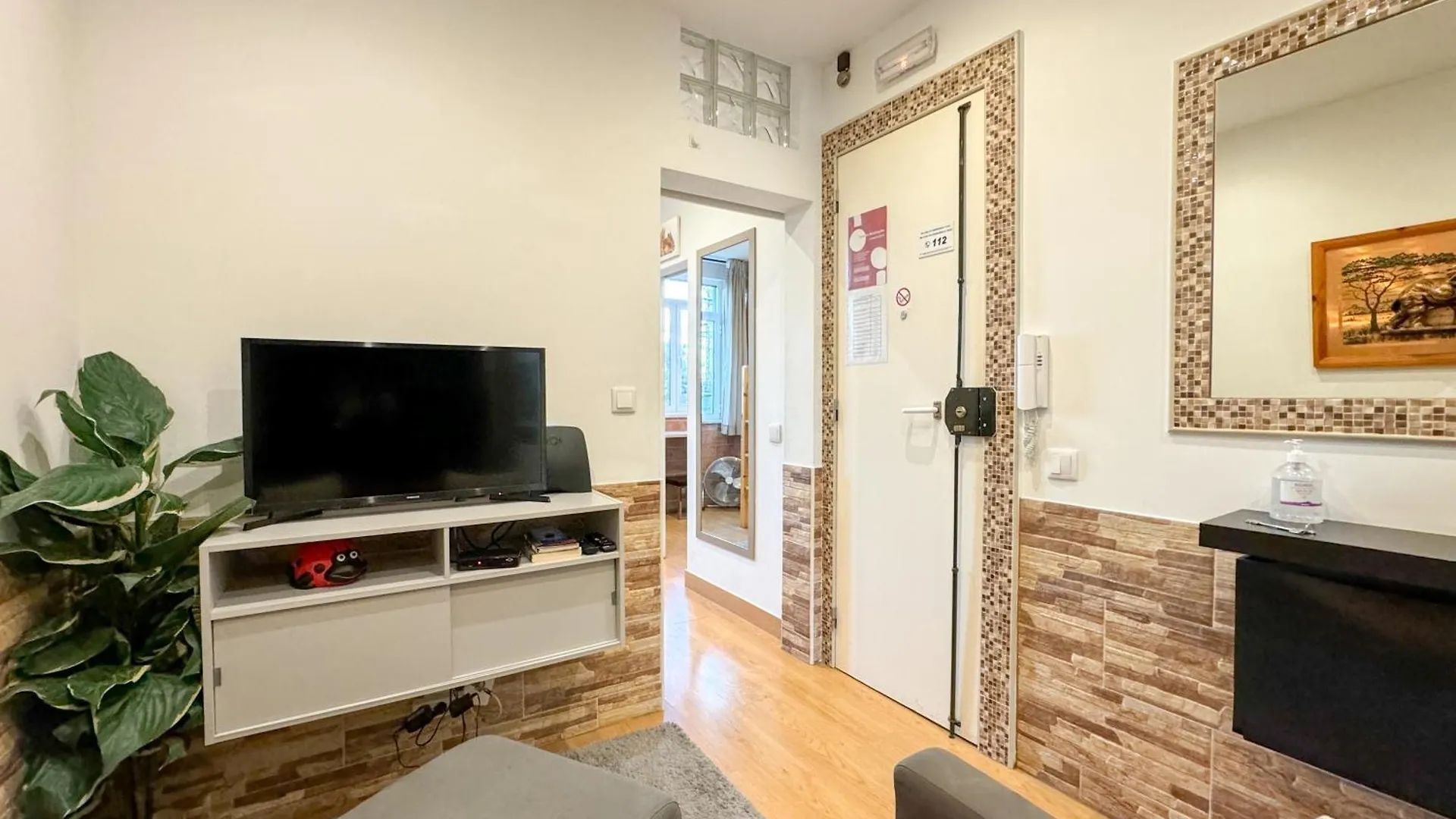 Апартаменты Quiet And Cozy, Easy Access To Lisbon Highlights #1880