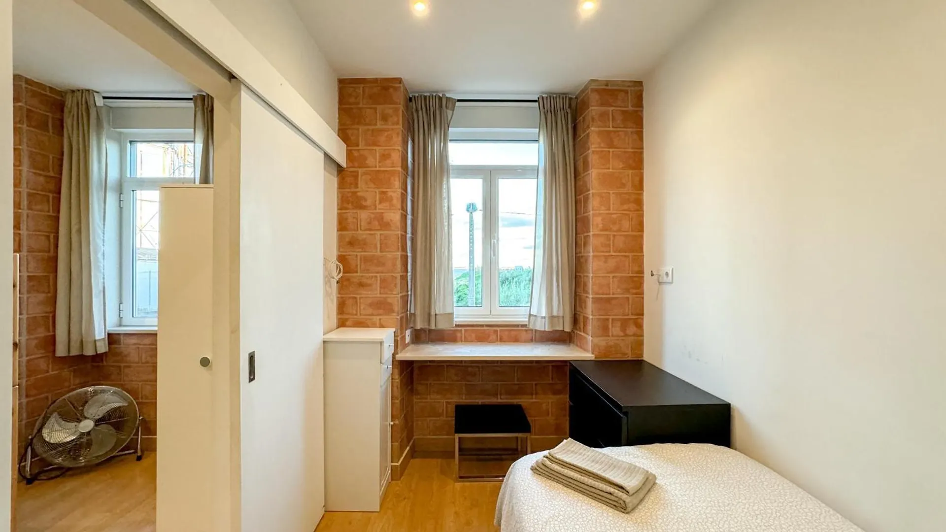 Апартаменты Quiet And Cozy, Easy Access To Lisbon Highlights #1880